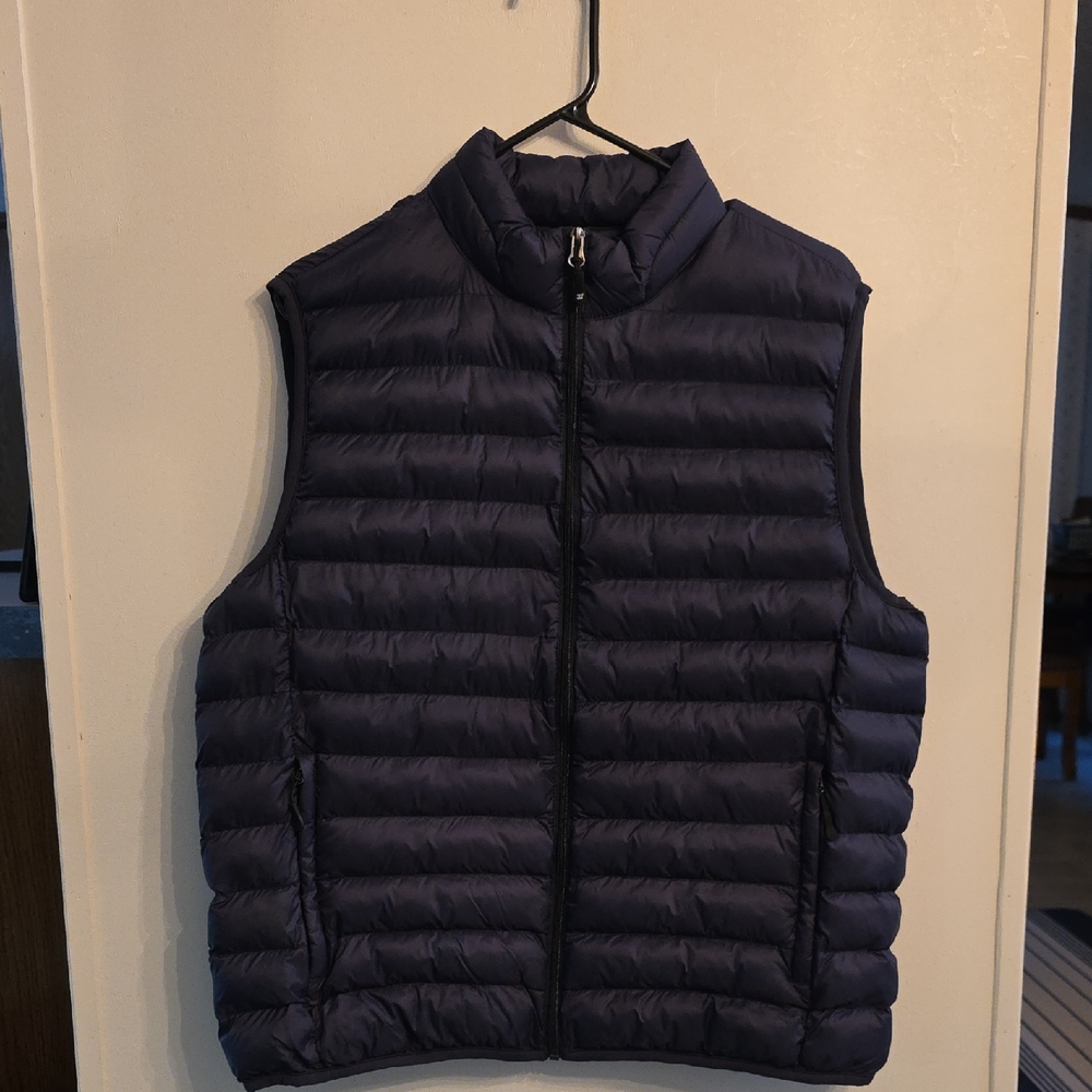 32 Degrees Men's Dark Blue Quilted Vest
